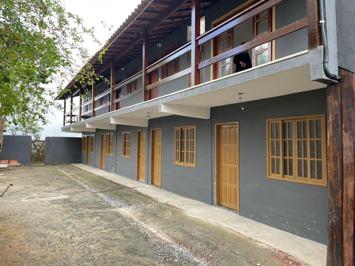 Apartamento Quitinete Familia Padrao